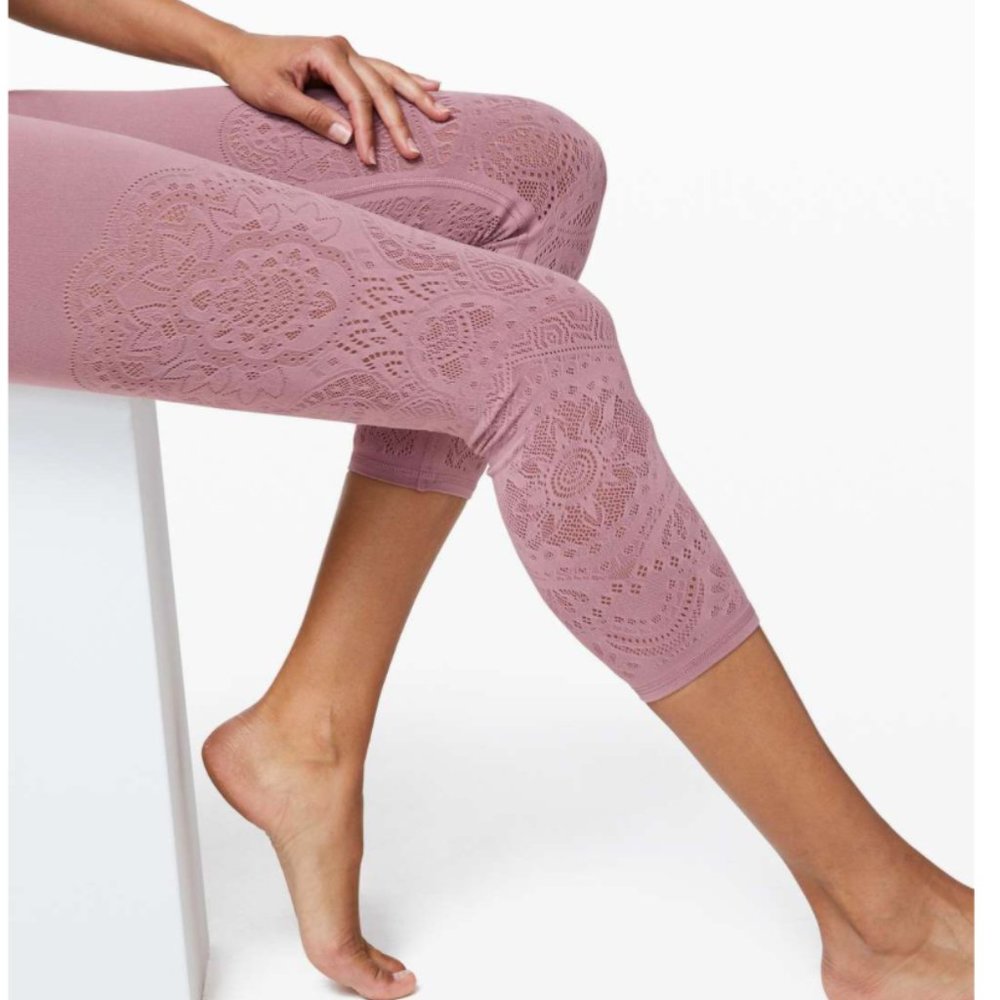 Lululemon | Reveal Crop Zen Expressions in Vintage Mauve